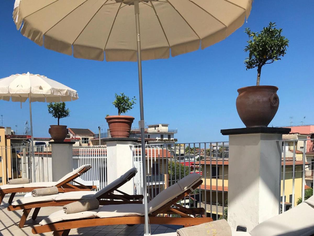Costa Hotel Pompei Bagian luar foto