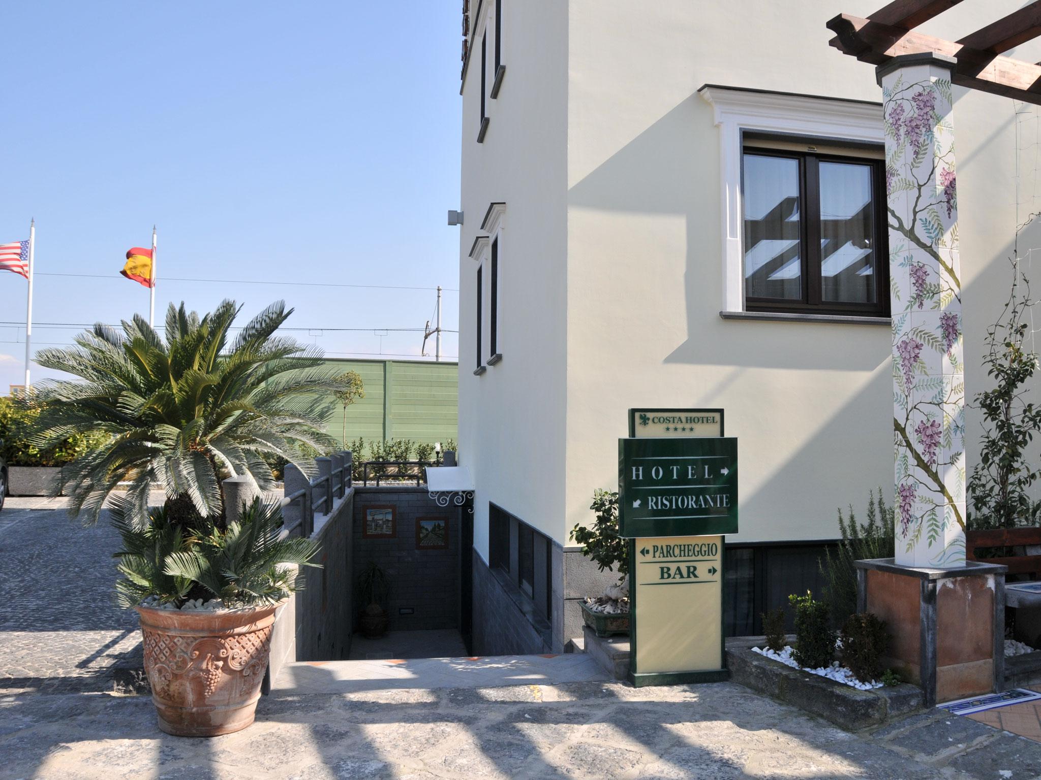 Costa Hotel Pompei Bagian luar foto