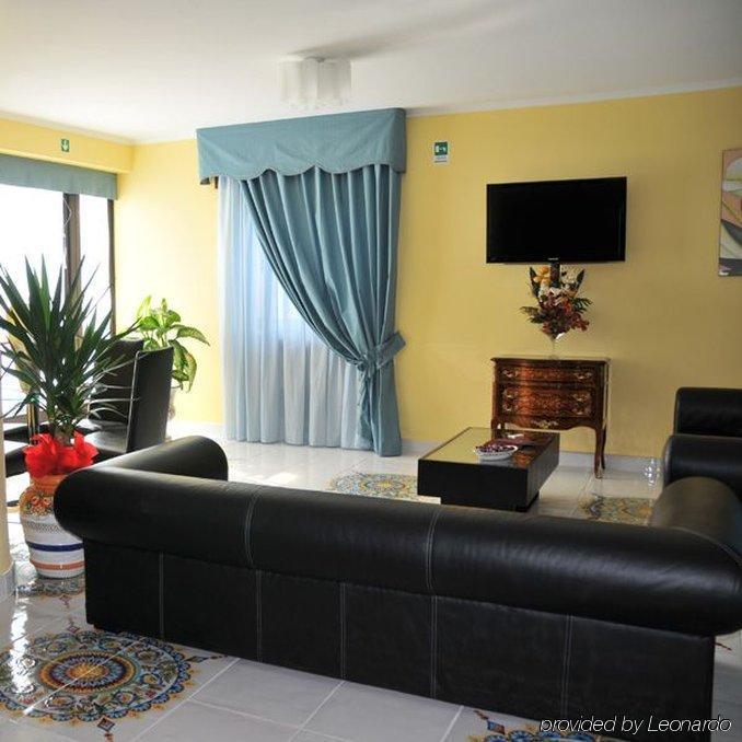 Costa Hotel Pompei Ruang foto