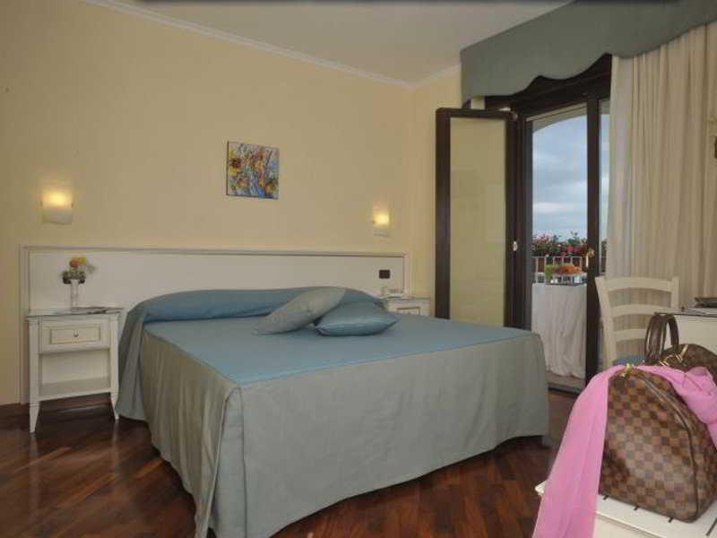 Costa Hotel Pompei Ruang foto